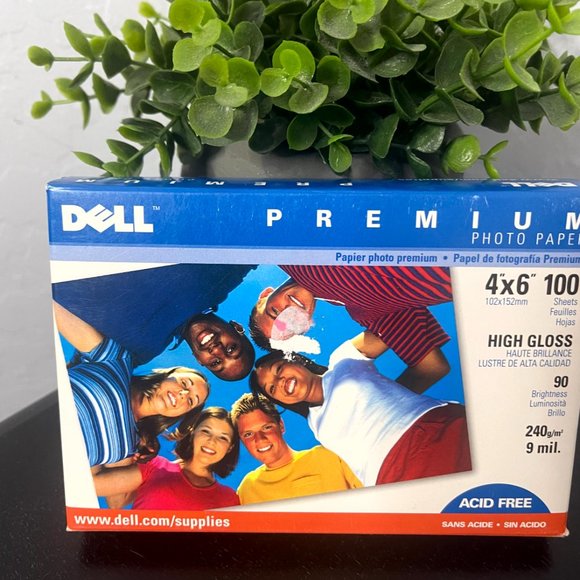 Dell Premium 4x6 High Gloss Photo Paper - Picture 3 of 4